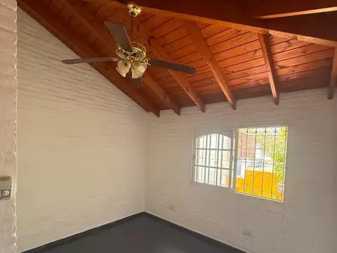 Casa en Alquiler al Oeste