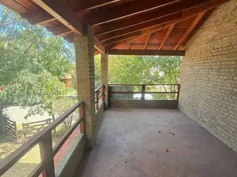 Casa 3 ambientes con 2 baños