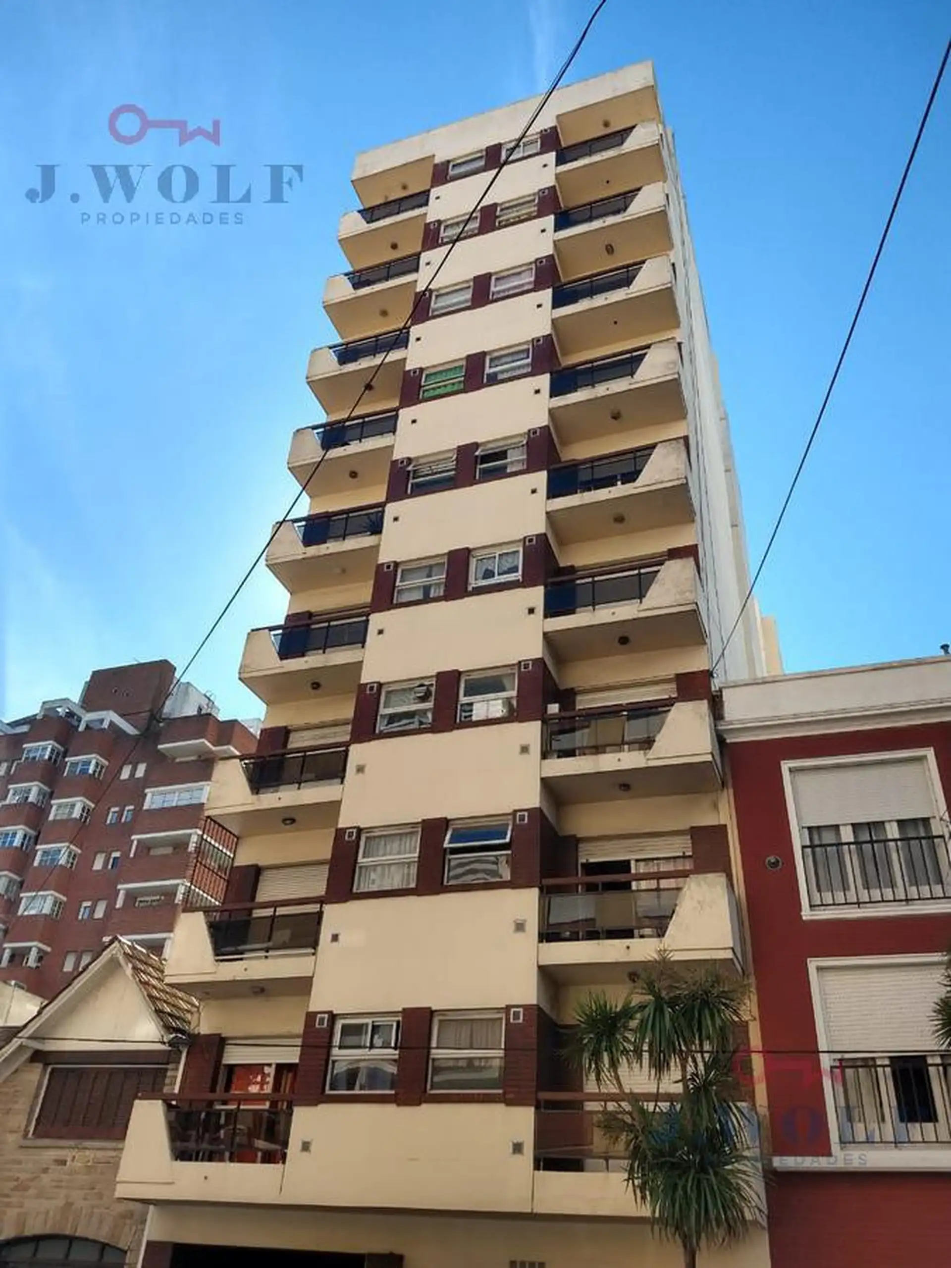 Departamento 2 amb, 43m² con balcón — Mitre