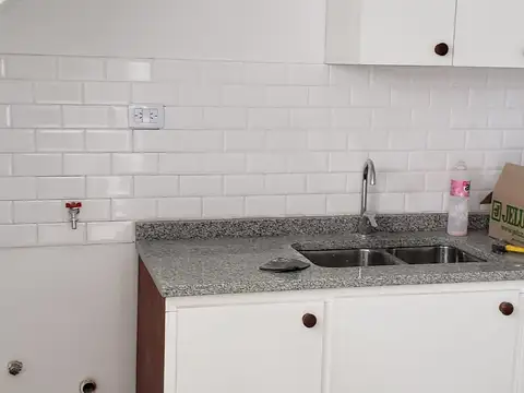 Depto Tipo Casa en Alquiler de 2 dormitorios