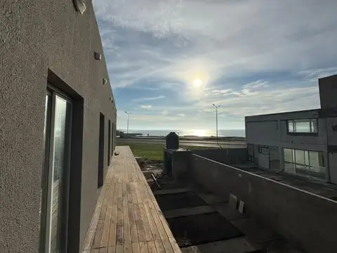 PH 2 AMB EN DUPLEX CON VISTA AL MAR (PLAYA DORADA)