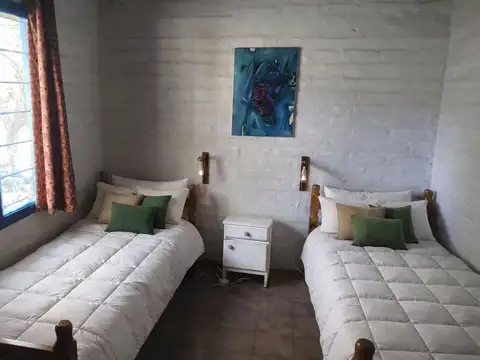 Casa en Venta con 3 cocheras