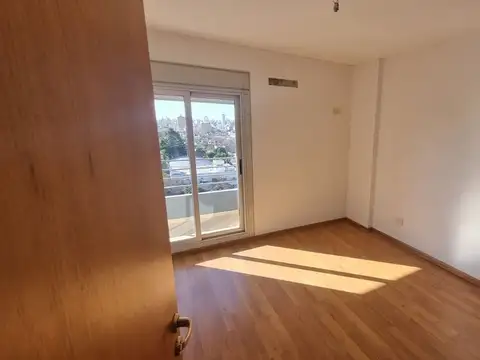 Departamento en Alquiler en Barrio España y Hospitales, $ 750.000