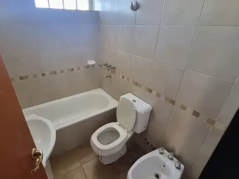 Departamento en Alquiler con 1 cocheras