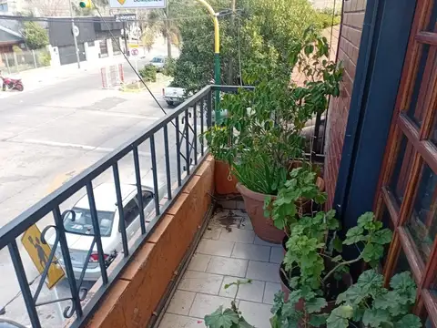 Venta de Departamento cuatro ambientes Tapiales