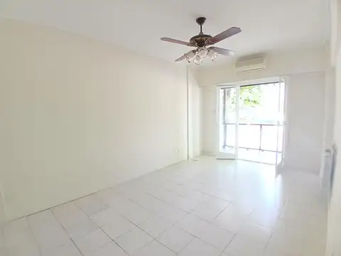 Rivadavia 1543 , Piso 1