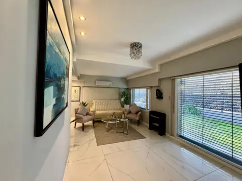 Casa 11 ambientes con 3 baños