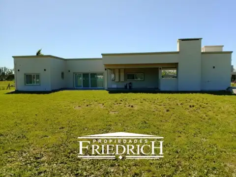 Casa en Venta con 7 cocheras