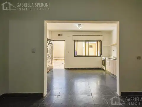 Casa 3 ambientes con 2 baños