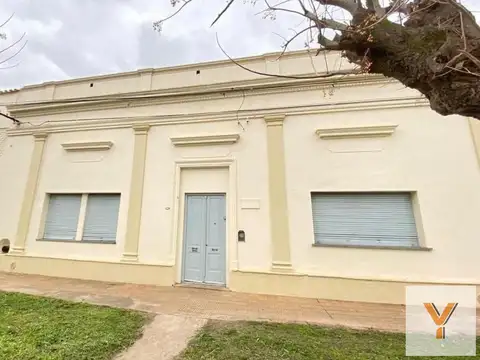 Casa 6 ambientes con 3 baños