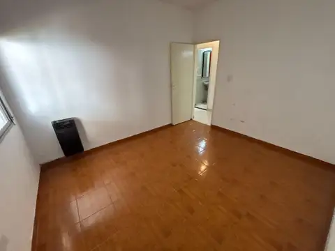 VENTA CASA 3 AMBIENTES MONTE GRANDE