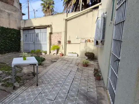 VENTA CASA 3 AMBIENTES HAEDO COCHERA APTO CREDITO