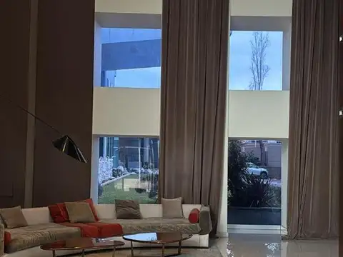 Departamento en Alquiler con 1 cocheras