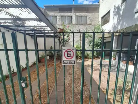 Riobamba 2500, Piso 1