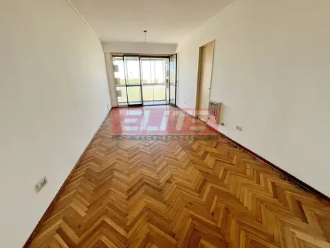Depto 3 amb. balcon con cerramiento, vista abierta