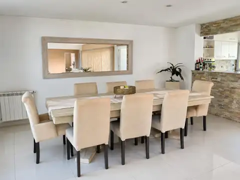 Casa en Alquiler al Sureste