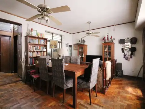 Depto Tipo Casa en Venta 60 años