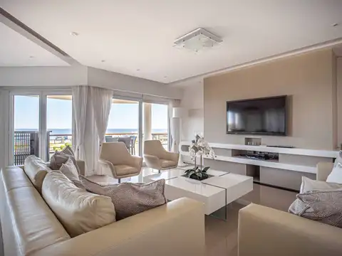 Departamento en Venta con 2 cocheras