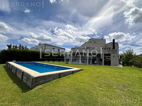 Casa en Alquiler de 3 dormitorios