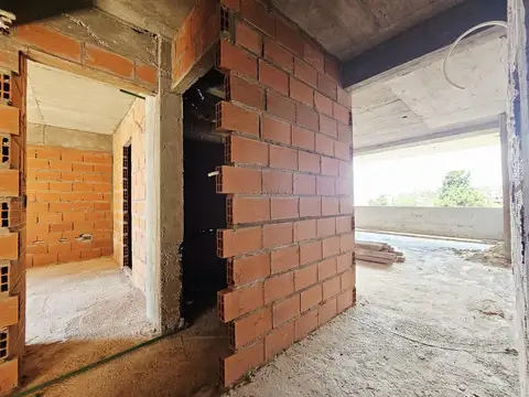 Venta departamento 2 ambientes con balcon y parrilla en Villa Bosch