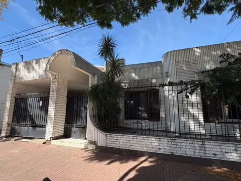Rivadavia 300