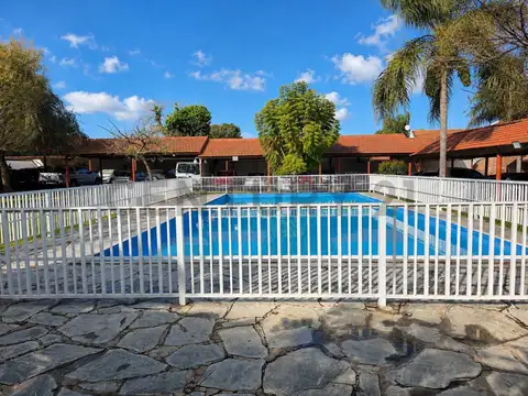 Julio Besada 7700