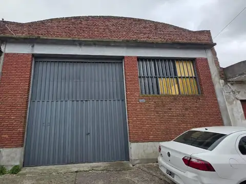 GALPON INDUSTRIAL EN ALQUILER CON ENTRADA DE CAMION 