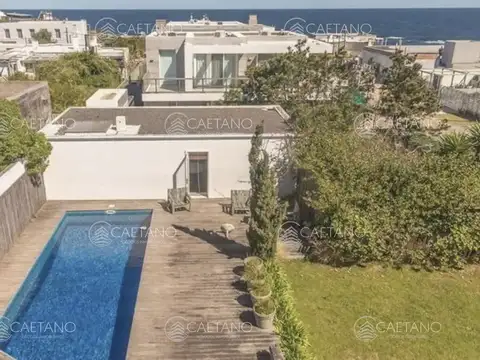 Alquiler temporal casa casa 5 dormitorios. José Ignacio Pueblo.