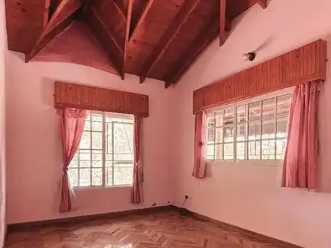 Depto Tipo Casa en Venta en Mataderos, USD 229.000