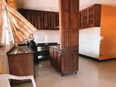 Depto Tipo Casa en Venta con 1 cocheras