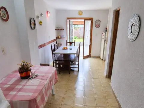 Depto Tipo Casa 4 ambientes con 2 baños