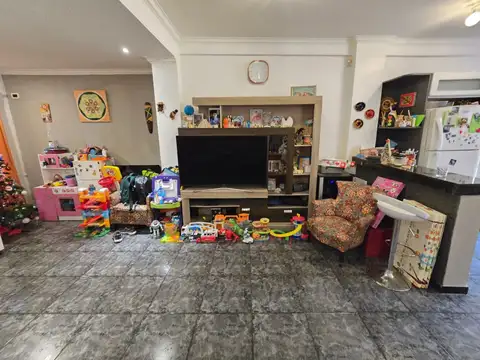 Depto Tipo Casa 4 ambientes con 2 baños