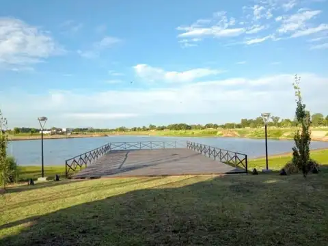 Adg. Lote en Barrio Los Juncos, Luján