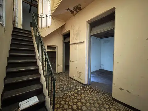 VENTA PH 3 AMBIENTES A REFACCIONAR EN MATADEROS 