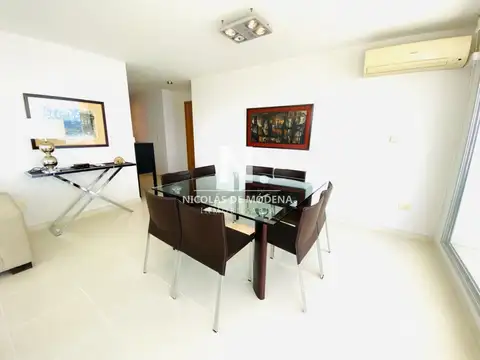 Apartamento en venta Playa Mansa 3 dormitorios, Seasons Tower. Punta del Este