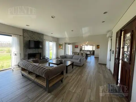 Casa en Venta de 5 dormitorios