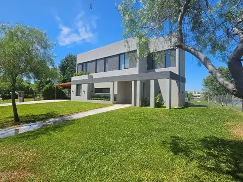 Casa en Venta en El Cantón, USD 410.000