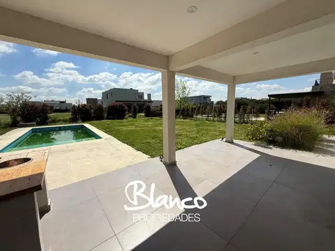 Casa en Alquiler en Puertos, USD 1.690