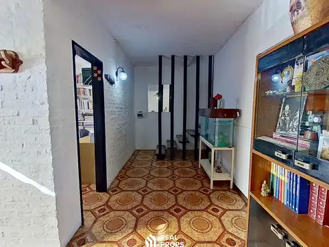 Casa en Venta con 3 cocheras