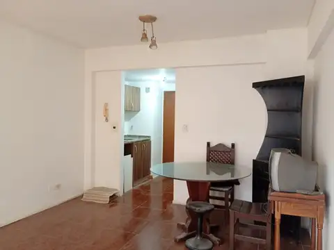 Venta oficina luminosa, en Retiro, apto vivienda