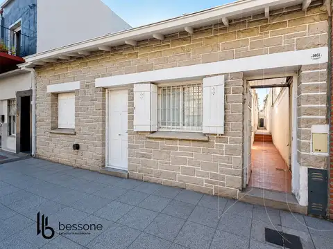 Depto Tipo Casa 2 ambientes con 1 baño