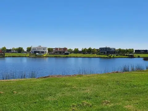 Venta lote al agua 1200 mts en Marinas, Puertos, Escobar