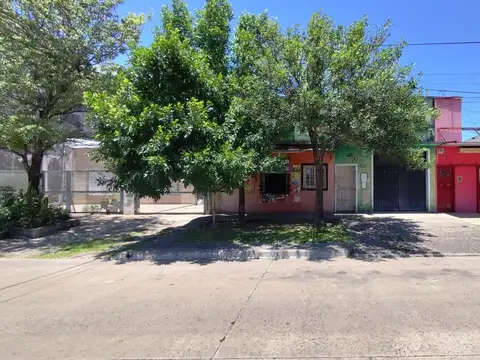 Venta de 3 Casas en Resistencia.-
