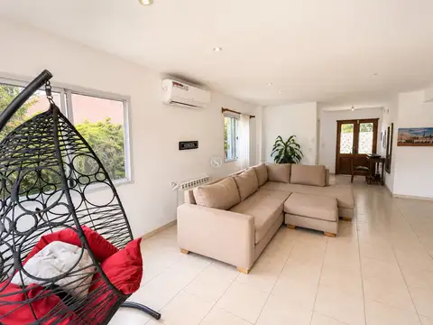 Casa  en Venta en San Alfonso, Pilar del Este, Pilar