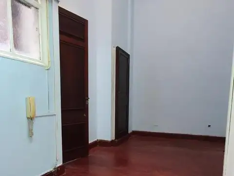Oficina en Alquiler en Centro, $ 240.000