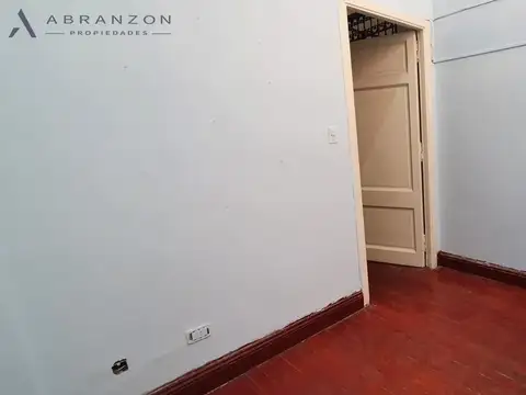 Oficina en Alquiler 60 años