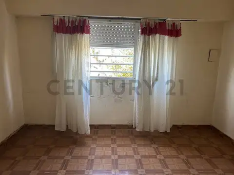 Casa en venta 153 67 y 68. Dos dormitorios