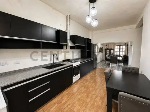 Casa 4 ambientes con 1 baño