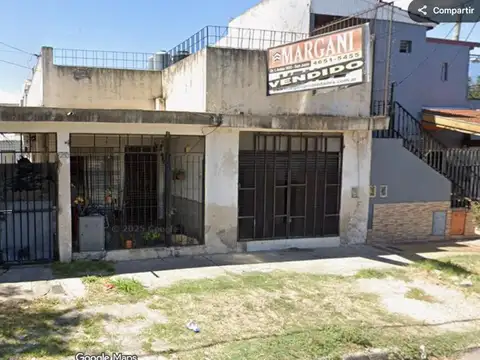 Casa 3 AMB c/ Cochera pasante + Dpto 2 AMB