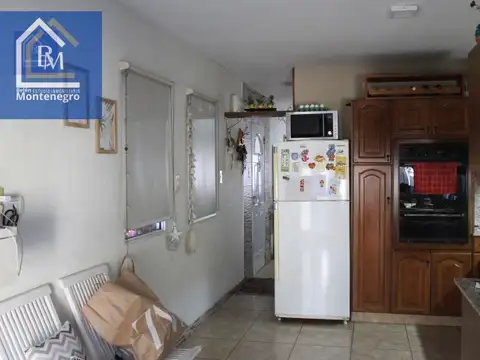 Casa 4 ambientes con 3 baños
